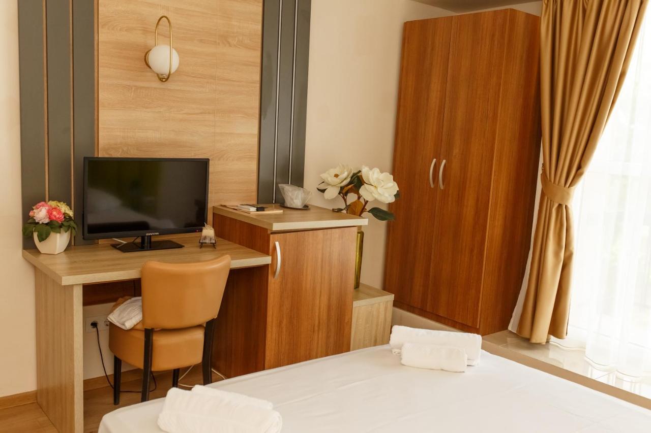 Grand Hotel Astoria Mamaia Exterior photo